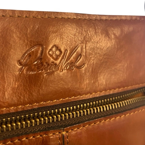Patricia Nash Francesca Leather Crossbody Purse/bag - NWOT - Picture 9 of 14